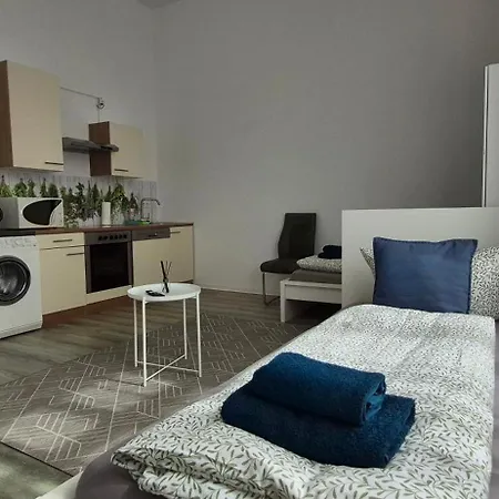 We1 Apartment-wifi-smarttv-free Parking