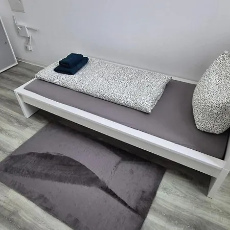 We1 Apartment-wifi-smarttv-free Parking